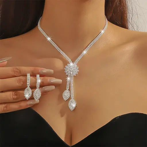 Elegant Flower Necklace Earrings Set